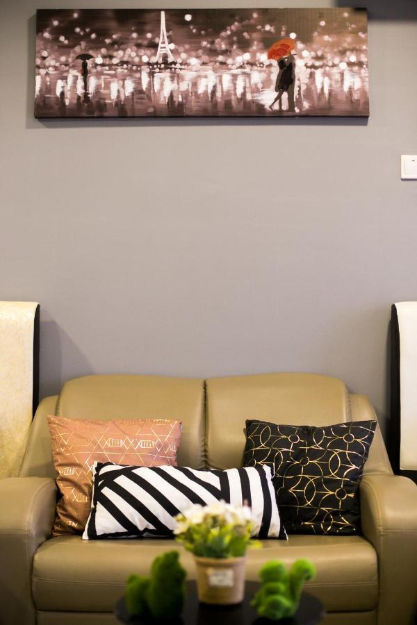 Palazio Mount Austin By The One
